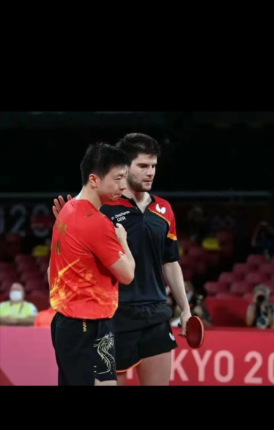 韩国乒乓球队鏖战比利时乒乓球队，奥恰洛夫统治全场